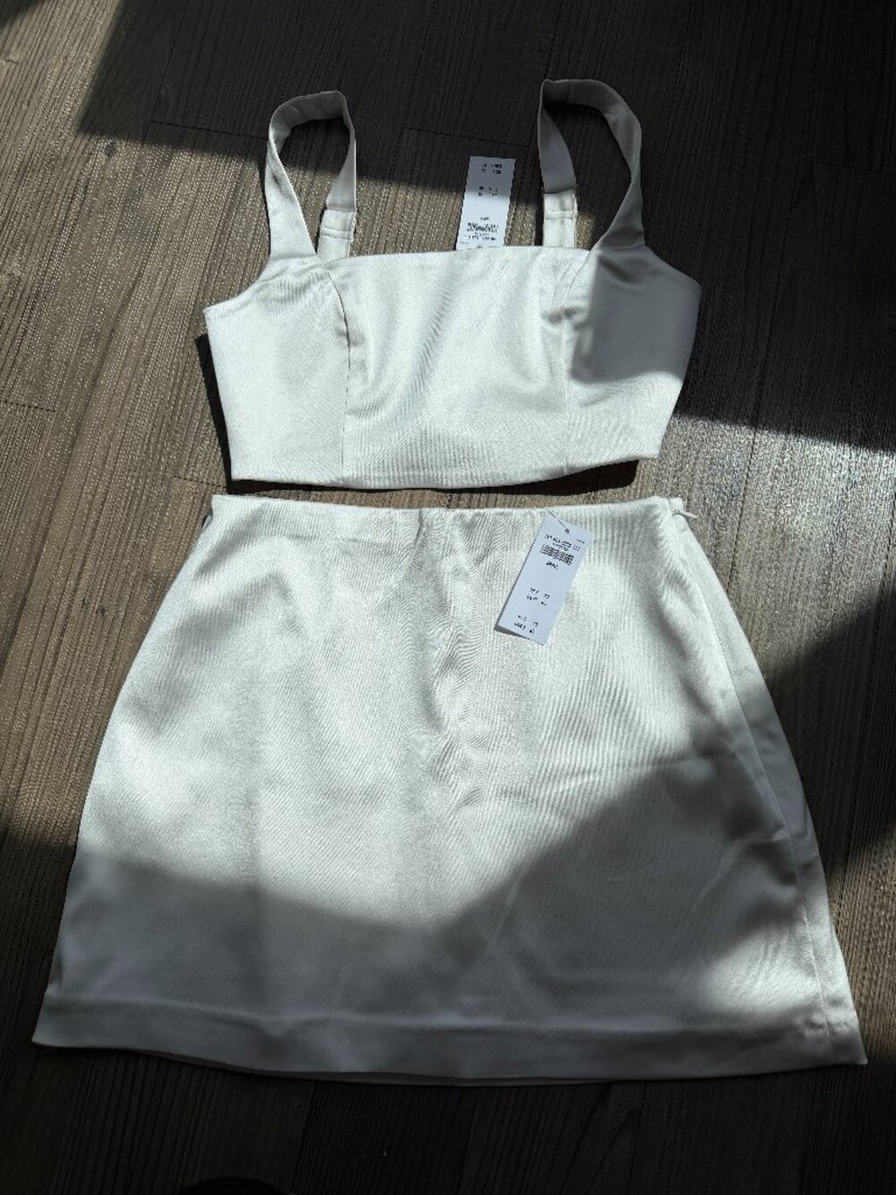 ABERCROMBIE & FITCH WHITE SATIN BRIDE MINI SKORT SKIRT SET - SMALL - Picture 2 of 12